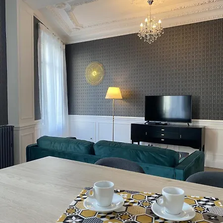 Appartement Equipe Avec Balcon Au Coeur De - Proche Thermes Et Commerces - Fr-1-489-362 Vichy