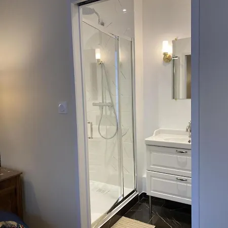 Equipe Avec Balcon Au Coeur De - Proche Thermes Et Commerces - Fr-1-489-362 아파트